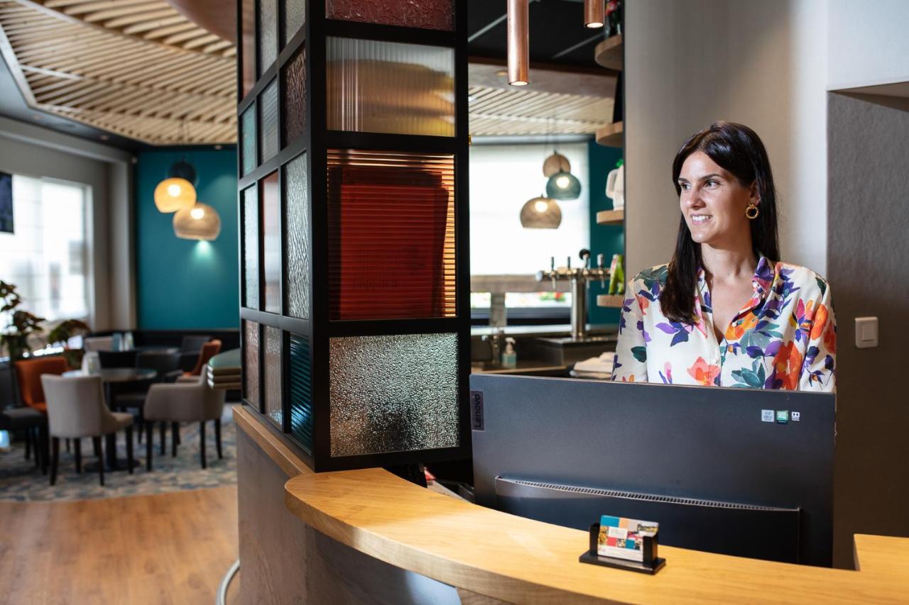 Logis Hotel Restaurant De France Saint-Geniez-dʼOlt المظهر الخارجي الصورة