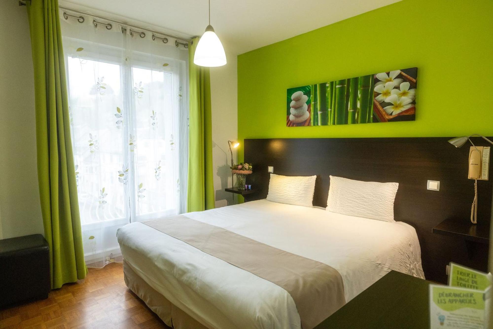 Logis Hotel Restaurant De France Saint-Geniez-dʼOlt المظهر الخارجي الصورة