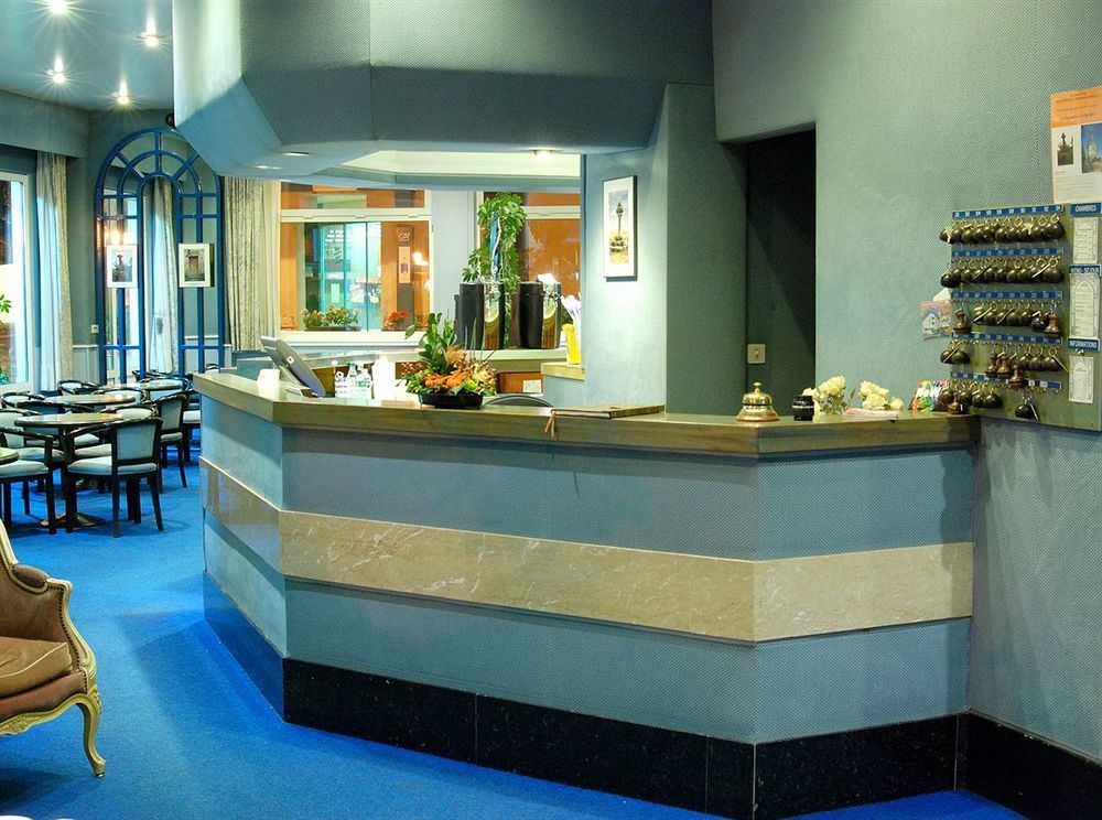 Logis Hotel Restaurant De France Saint-Geniez-dʼOlt المظهر الخارجي الصورة