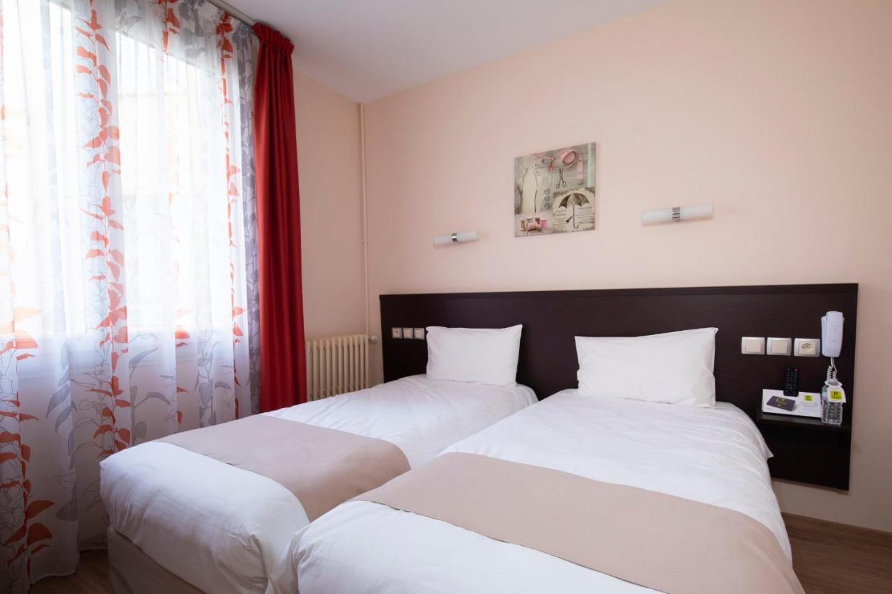 Logis Hotel Restaurant De France Saint-Geniez-dʼOlt المظهر الخارجي الصورة