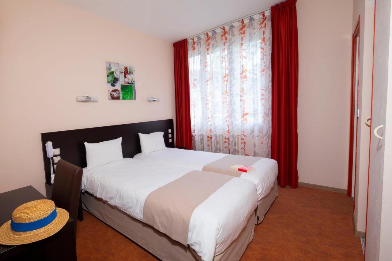 Logis Hotel Restaurant De France Saint-Geniez-dʼOlt المظهر الخارجي الصورة