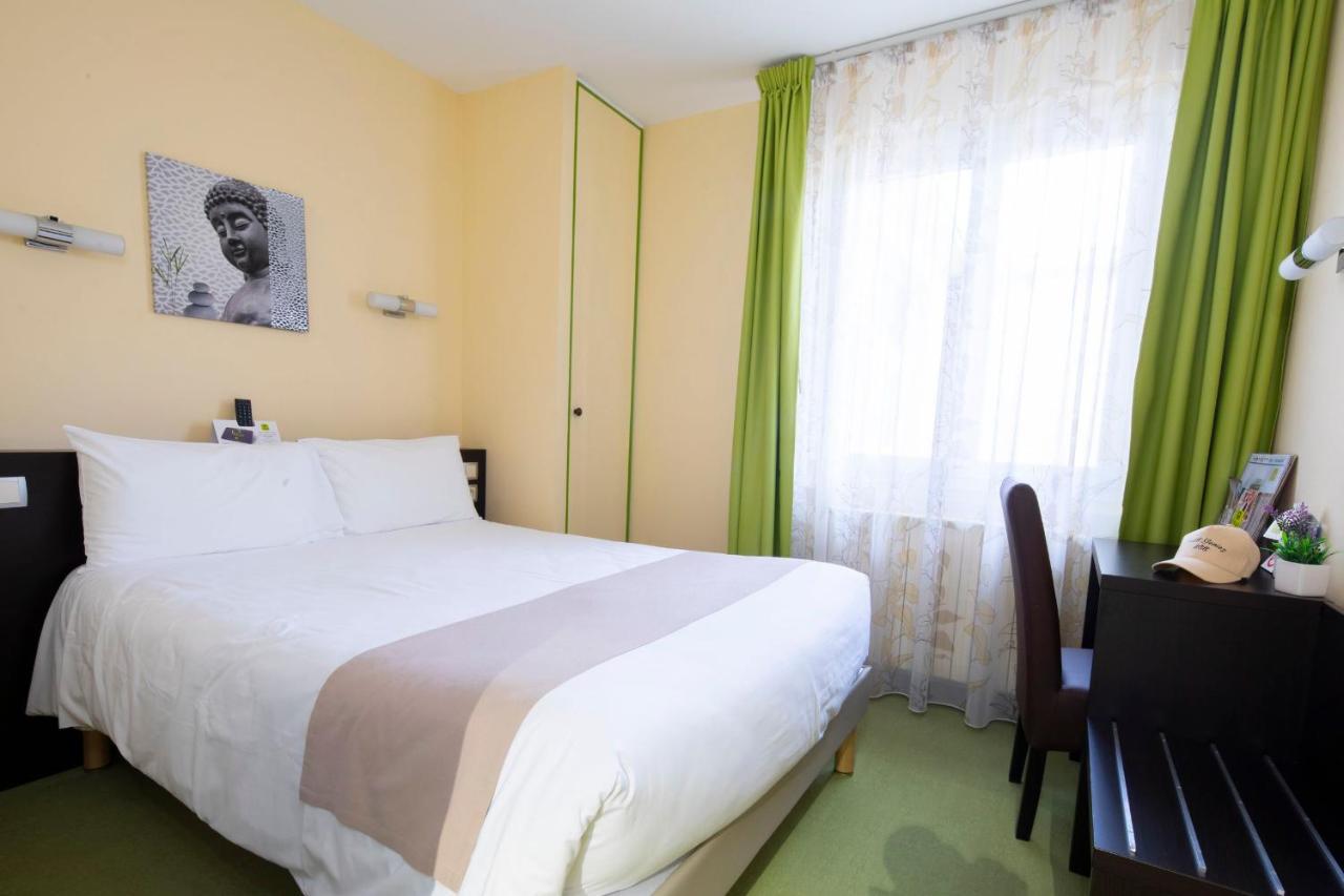 Logis Hotel Restaurant De France Saint-Geniez-dʼOlt المظهر الخارجي الصورة