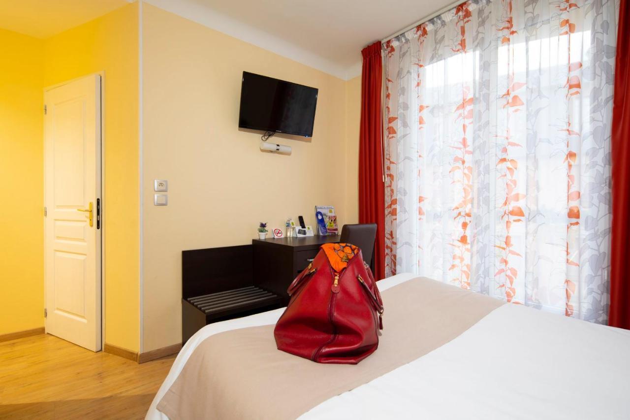 Logis Hotel Restaurant De France Saint-Geniez-dʼOlt المظهر الخارجي الصورة