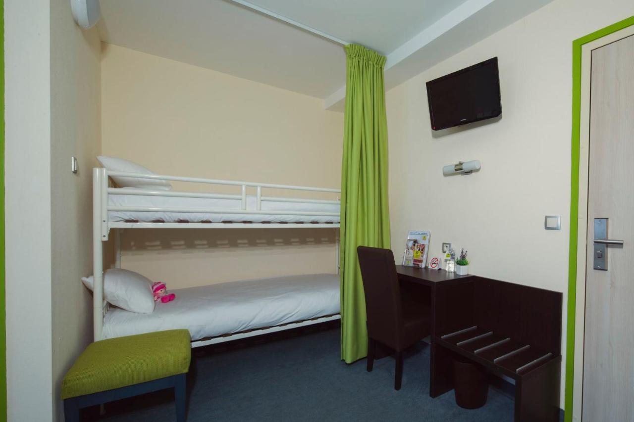 Logis Hotel Restaurant De France Saint-Geniez-dʼOlt المظهر الخارجي الصورة